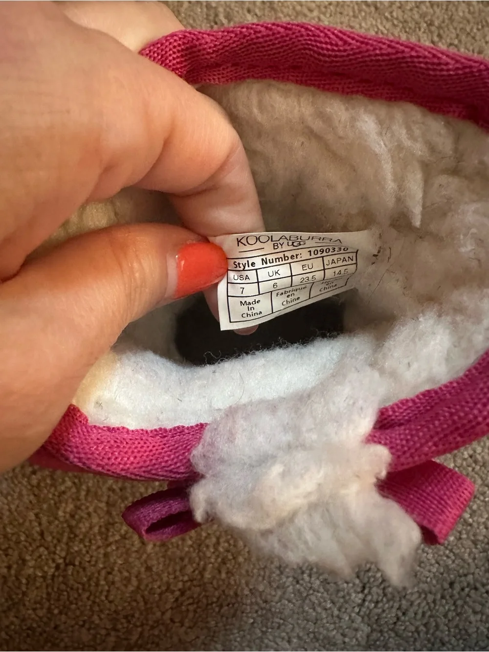 Small pink boot with fleece interior